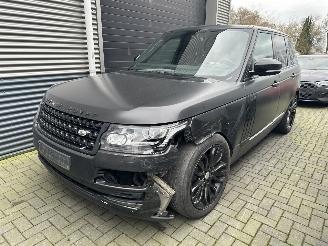 Schadeauto Land Rover Range Rover 3.0 TDV6 AUTOBIOGRAPHY / PANORAMA / MERIDIAN / VOL! 2015/9