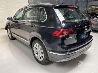 Damaged car Volkswagen Tiguan 2.0 TSI DSG 4-MOTION/NAVI/LED/CAMERA/PARKASS/ALCANTARA/VOL! 2017/8