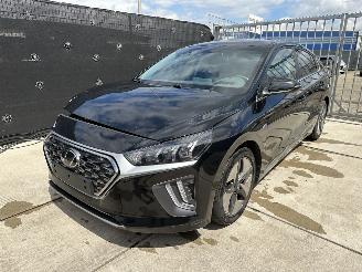 Voiture accidenté Hyundai Ioniq 1.6 GDI FACELIFT | CAMERA | XENON-LED | AMBIENT LIGHT | CRUISE CONTROL 2020/10