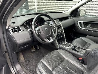 Land Rover Discovery Sport 2.0 TD4 PANO/CAMERA/LEDER/TREKHAAK/MERIDIAN/LED/RIJDBAAR! picture 9