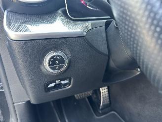 Mercedes C-klasse 180 AMG LINE / PANO / 360CAM / LED BEAM / MBUX FULL OPTIONS picture 13