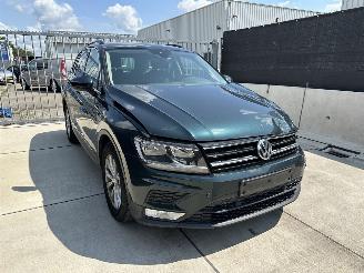 uszkodzony samochody osobowe Volkswagen Tiguan 1.4 TSI DSG | NAVI | APP-C | LED | PARKING SENSORS | STOELVERW. | CLIMATE | ACC 2017/8