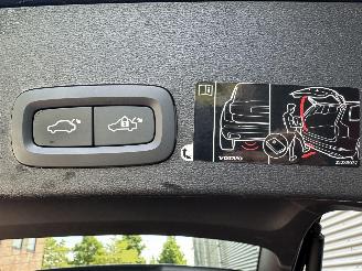 Volvo XC40 1.5 T3 R-Design NAVI/LED/CAMERA/FULL ASSIST/LEDER/VOL OPTIES! picture 14