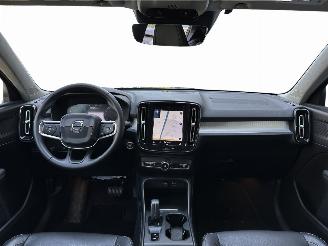 Volvo XC40 1.5 T3 R-Design NAVI/LED/CAMERA/FULL ASSIST/LEDER/VOL OPTIES! picture 9
