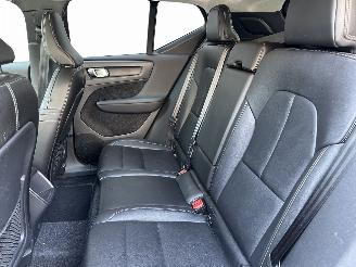 Volvo XC40 1.5 T3 R-Design NAVI/LED/CAMERA/FULL ASSIST/LEDER/VOL OPTIES! picture 8