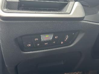 BMW 3-serie M Sport Line PANO/NAVI/LEDER/CLIMA/STOELVERW V+A VOL SCHADEVRIJ! picture 5