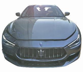 Maserati Ghibli 3.0 V6 Gran-Lusso Aut / SOFT-CLOSE / MINIMAL DAMAGE picture 2