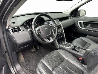 Land Rover Discovery Sport 2.0 TD4 PANO/CAMERA/LEDER/TREKHAAK/MERIDIAN/LED/RIJDBAAR! picture 8