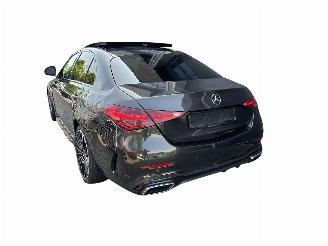 Schadeauto Mercedes C-klasse 180 AMG LINE / PANO / 360CAM / LED BEAM / NEW CAR! 2022/12