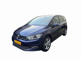 Coche accidentado Volkswagen Touran 1.4 TSI MFS/PDC/CLIMA SCHADEVRIJ! 2016/8
