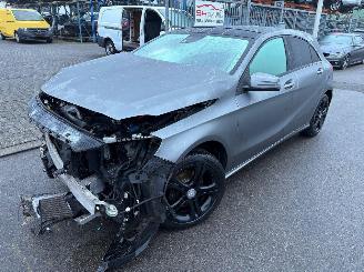 demontáž osobní automobily Mercedes A-klasse  2013/1