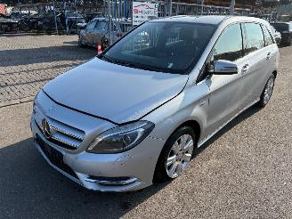 Sloopauto Mercedes B-klasse  2012/1