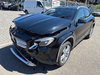 demontáž osobní automobily Mercedes GLA  2015/1