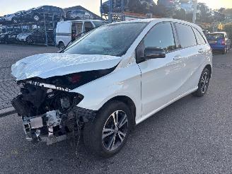 demontáž osobní automobily Mercedes B-klasse w246 2014/12