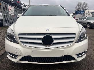 Uttjänta bilar auto Mercedes B-klasse w246 2014/2