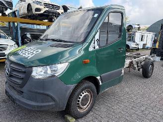 disassembly commercial vehicles Mercedes Sprinter W907 2021/12