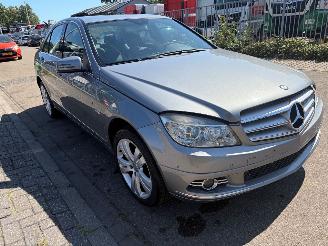 Mercedes C-klasse W204 picture 2