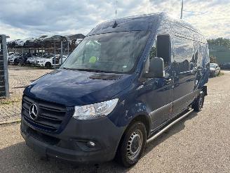 Uttjänta bilar bedrijf Mercedes Sprinter W907 2021/10