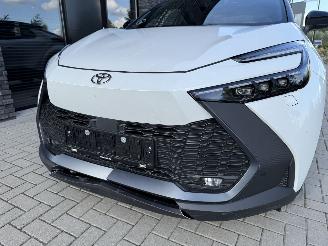 Toyota C-HR NEW! 1.8 Hybrid 140PK Aut. Dynamic picture 34