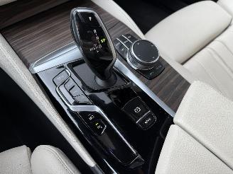 BMW 5-serie 530e Touring 292PK Steptronic M-Sport Facelift VOL! picture 30