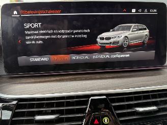 BMW 5-serie 530e Touring 292PK Steptronic M-Sport Facelift VOL! picture 27