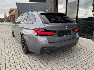 BMW 5-serie 530e Touring 292PK Steptronic M-Sport Facelift VOL! picture 10
