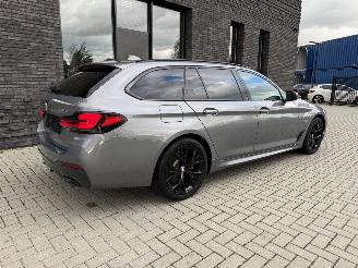 BMW 5-serie 530e Touring 292PK Steptronic M-Sport Facelift VOL! picture 6