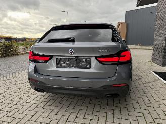BMW 5-serie 530e Touring 292PK Steptronic M-Sport Facelift VOL! picture 8