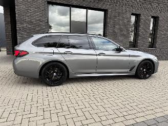 BMW 5-serie 530e Touring 292PK Steptronic M-Sport Facelift VOL! picture 5