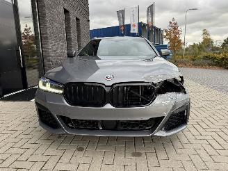 BMW 5-serie 530e Touring 292PK Steptronic M-Sport Facelift VOL! picture 16
