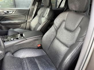 Volvo V-60 2.0 T6 AWD Recharge 253PK Aut. Ultimate Bright VOL! picture 18