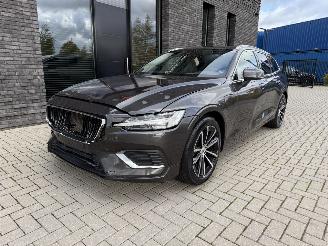 Volvo V-60 2.0 T6 AWD Recharge 253PK Aut. Ultimate Bright VOL! picture 3