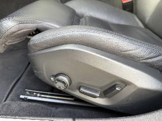 Volvo V-60 2.0 T6 AWD Recharge 253PK Aut. Ultimate Bright VOL! picture 19