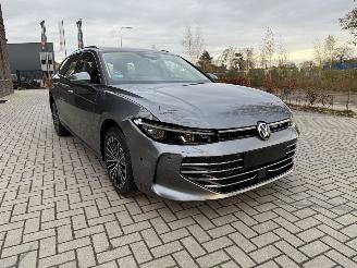 Volkswagen Passat VARIANT NEW MODEL! 1.5 eTSI 150PK DSG7 Elegance picture 6