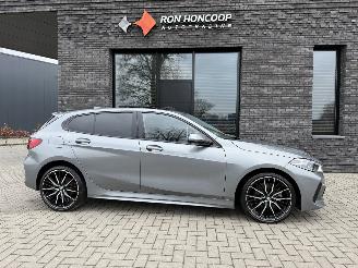 krockskadad bil auto BMW 1-serie 118i 136PK Steptronic M-Sport PANO KUIP VOL! 2024/3