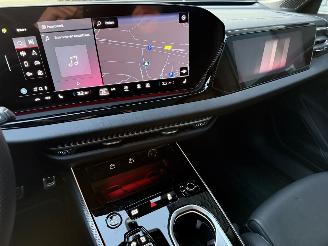 Audi A6 avant NEW MODEL! 40 TDI 204PK S-tronic S-line PANO VOLL! picture 23