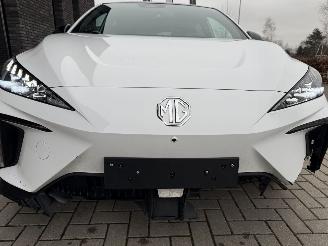 MG MG4 Electric Luxury 64kWh 204PK Aut. picture 38