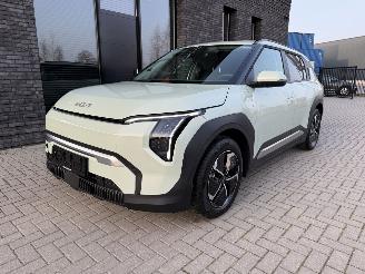 Kia EV3 81.4 kWh 204PK Aut. Earth DriveWise VOL! picture 3