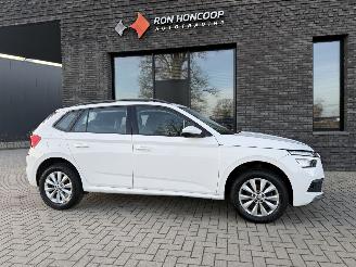 damaged passenger cars Skoda Kamiq 1.0 TSI 110PK DSG7 Style 2022/4