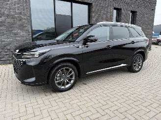 DFSK Navor E5 1.5 PHEV 289PK Aut. 7-Personen PANO VOL! picture 2