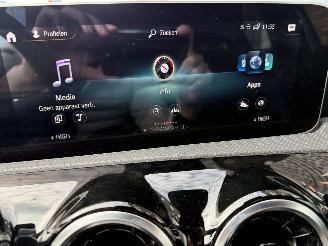 Mercedes A-klasse A200 163PK 7G-DCT AMG-Line picture 24