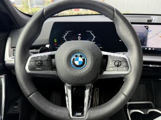 BMW iX1 eDrive20 67kWh 204PK M-Sport picture 19