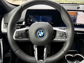 BMW iX1 eDrive20 67kWh 204PK M-Sport picture 19