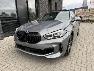 BMW 1-serie M-SPORT FULL OPTIONS! 118i 136PK Steptronic picture 15