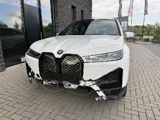 BMW iX xDrive40 Shadow Line 77kWh 326PK FULL OPTIONS! picture 4