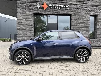 skadebil auto Renault 5 NEW! EV52 Comfort Range 150PK Aut. Techno VOL! 2025/10