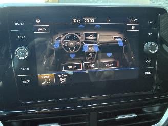 Volkswagen T-Roc 1.5 TSI 150PK DSG7 R-Line picture 25