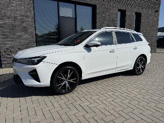 MG MG5 Electric Long Range 61kWh 157PK Aut. Luxury picture 2