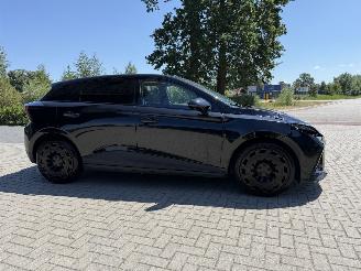MG MG4 Electric Long Range 64kWh 204PK Aut. Luxury picture 8