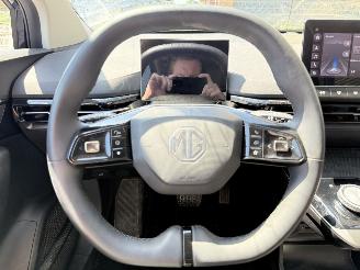 MG MG4 Electric Long Range 64kWh 204PK Aut. Luxury picture 20